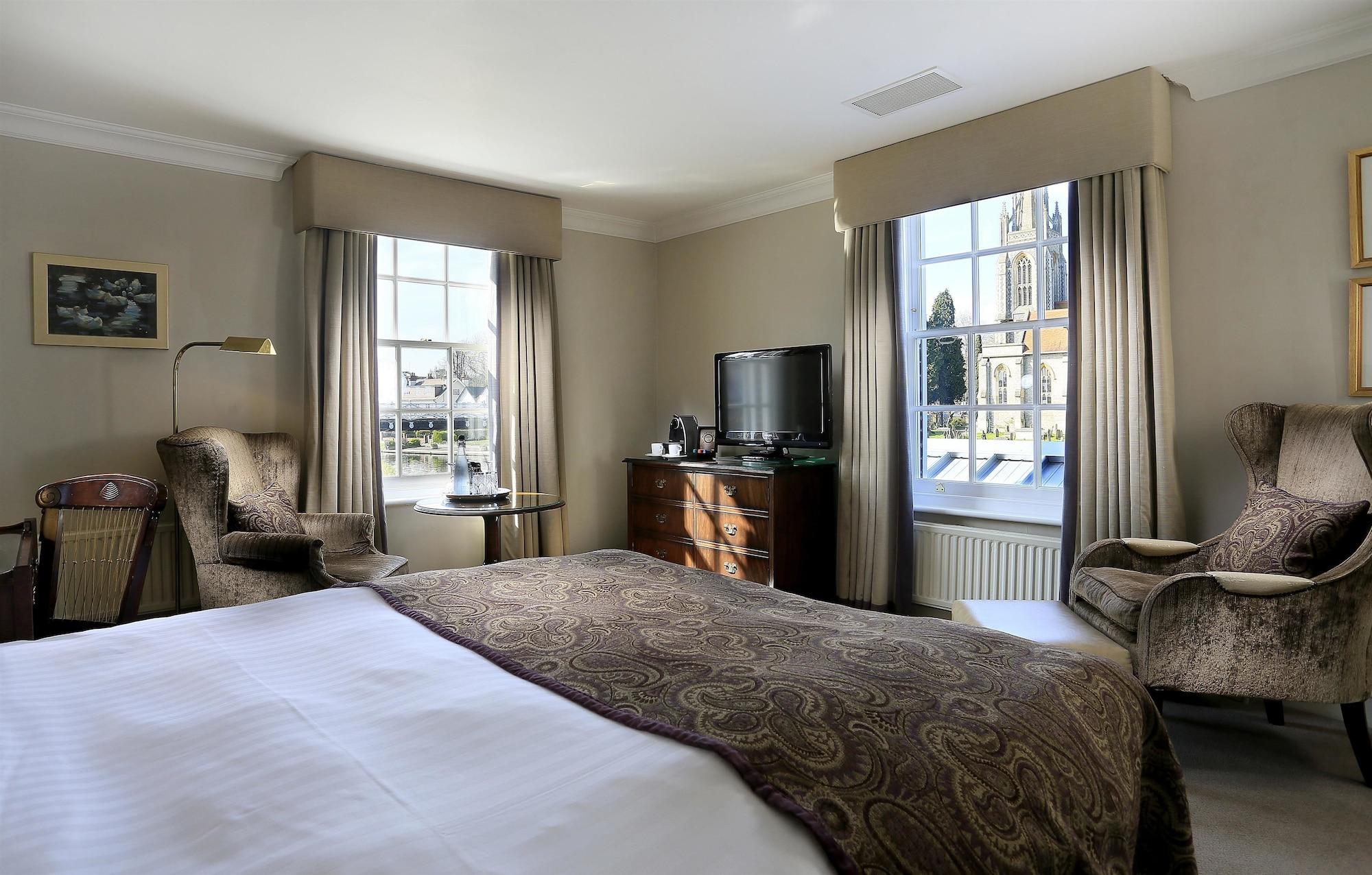 Hotel Macdonald Compleat Angler à Marlow  Extérieur photo