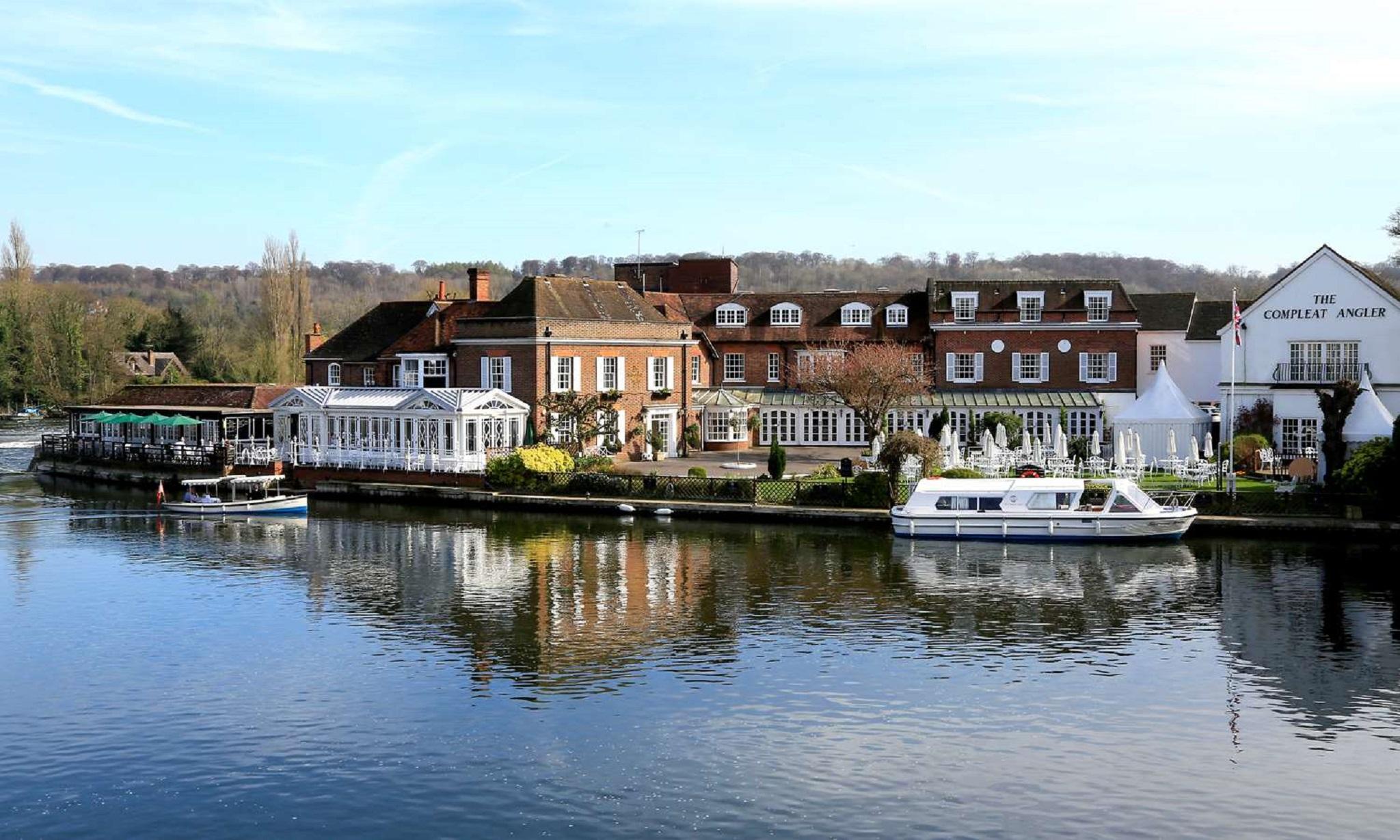 Hotel Macdonald Compleat Angler à Marlow  Extérieur photo