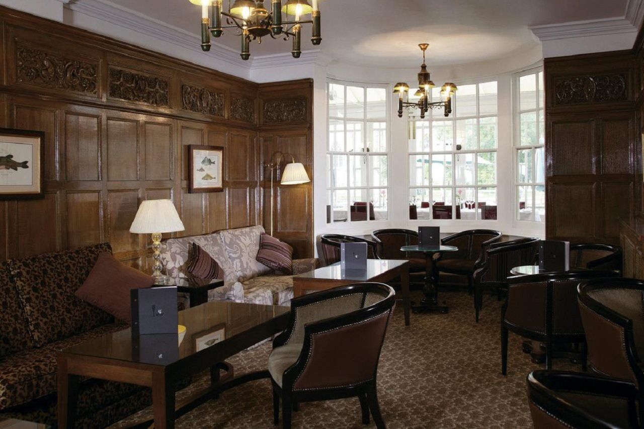 Hotel Macdonald Compleat Angler à Marlow  Extérieur photo