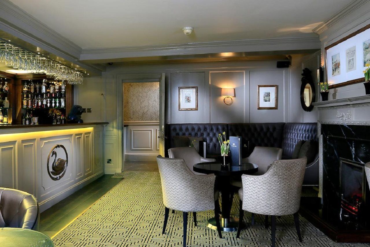 Hotel Macdonald Compleat Angler à Marlow  Extérieur photo
